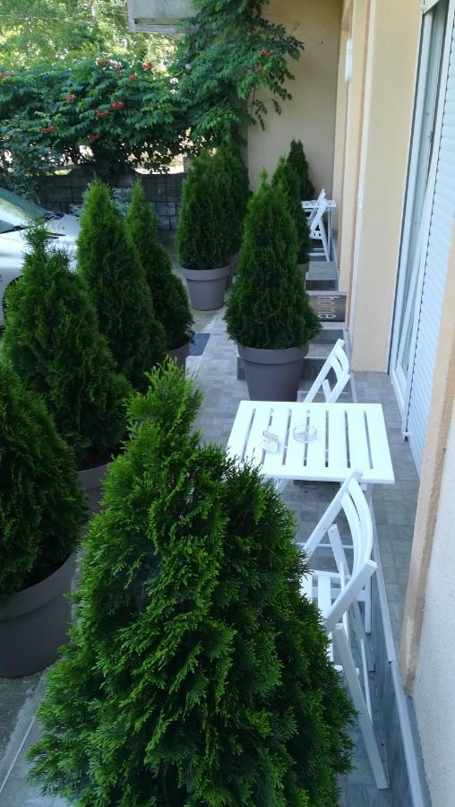 M4U Apartments Ni Kültér fotó