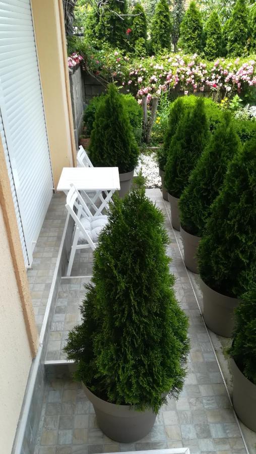 M4U Apartments Ni Kültér fotó