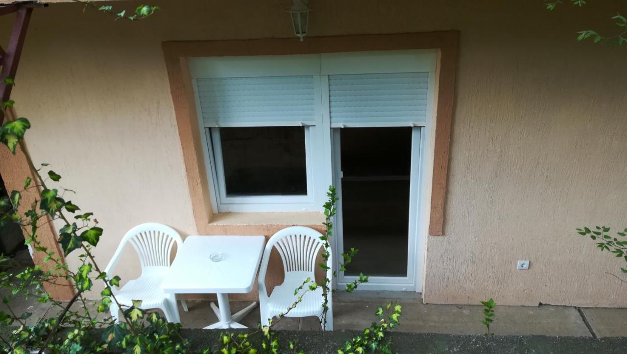 M4U Apartments Ni Kültér fotó