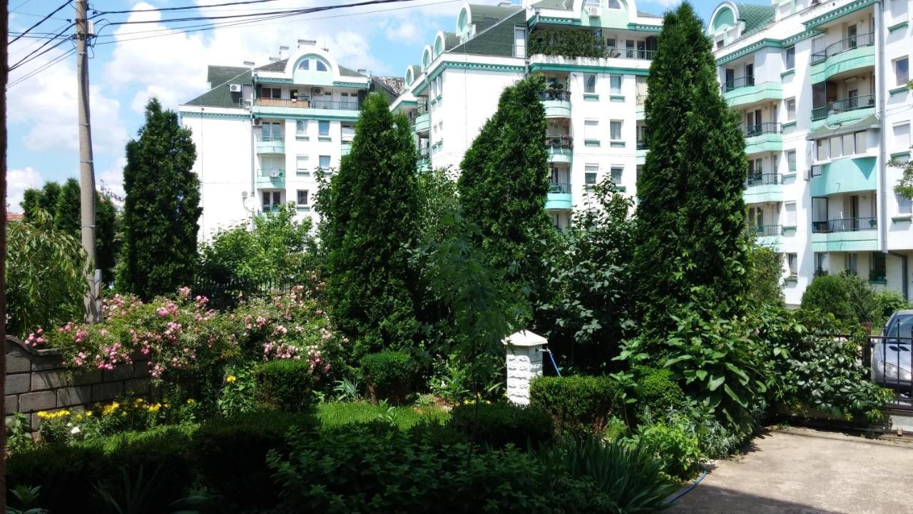 M4U Apartments Ni Kültér fotó